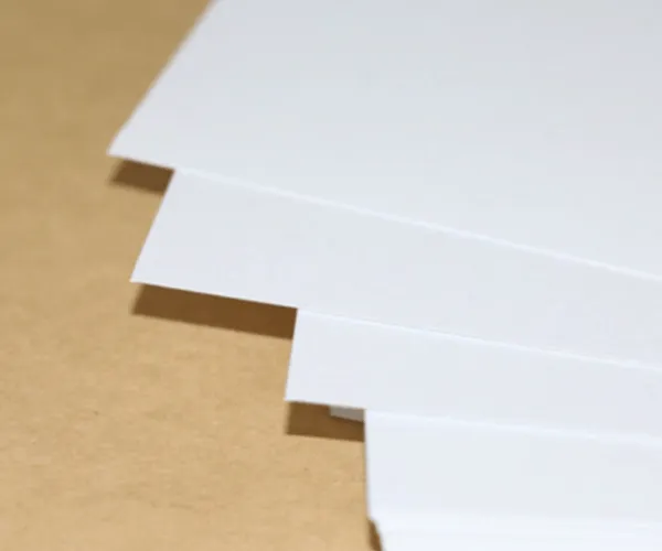 Hangi kağıt özellikleri baskıda renk değişimini etkiler?